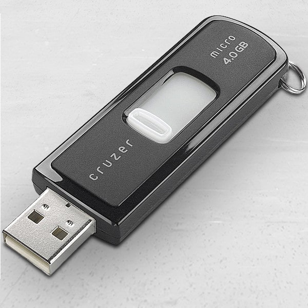 TS 4040  USB-порт   Позволяет закачивать файлы непосредственно с флешки  Нет необходимости устанавливать ПК с станком 