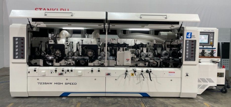 QUADRO 723 High Speed SAW  Массивная база станка с разнесенными шпиндельными узлами  Масса  QUADRO 723 High Speed SAW  станка 11 тонн (в 2 раза тяжелее классических четырехсторонних станков), а длина станка около 5,5 м, на 50% больше классического...