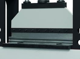 HPB-1500 
  Долгий срок службы  
 Гибочный инструмент выполнены из высококачественной стали, что обуславливает их износостойкость и обеспечивает долгий срок службы  
