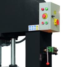 HPB-1500 
  Простота работы  
 Работа на станке не требует специальных знаний — управление максимально упрощено  
