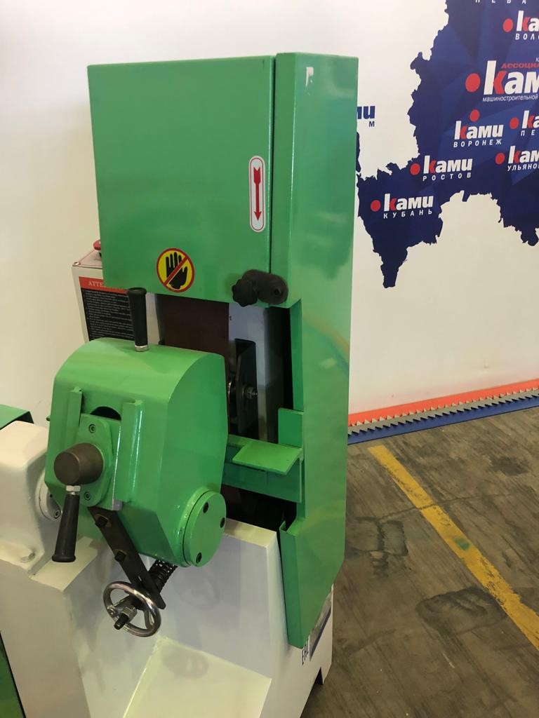 EcoWood MS60-1  Прижим протяжного ролика  Осуществляется с помощью пружинного механизма, который прост и надежен в конструкции и не требует специальных навыков в регулировке 